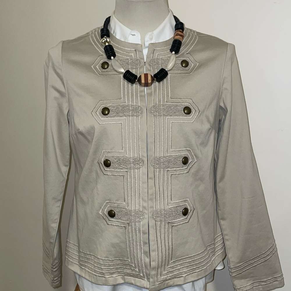 Chico’s Blazer.  Chico’s Size 0.  Standard US size 4.  Tan.